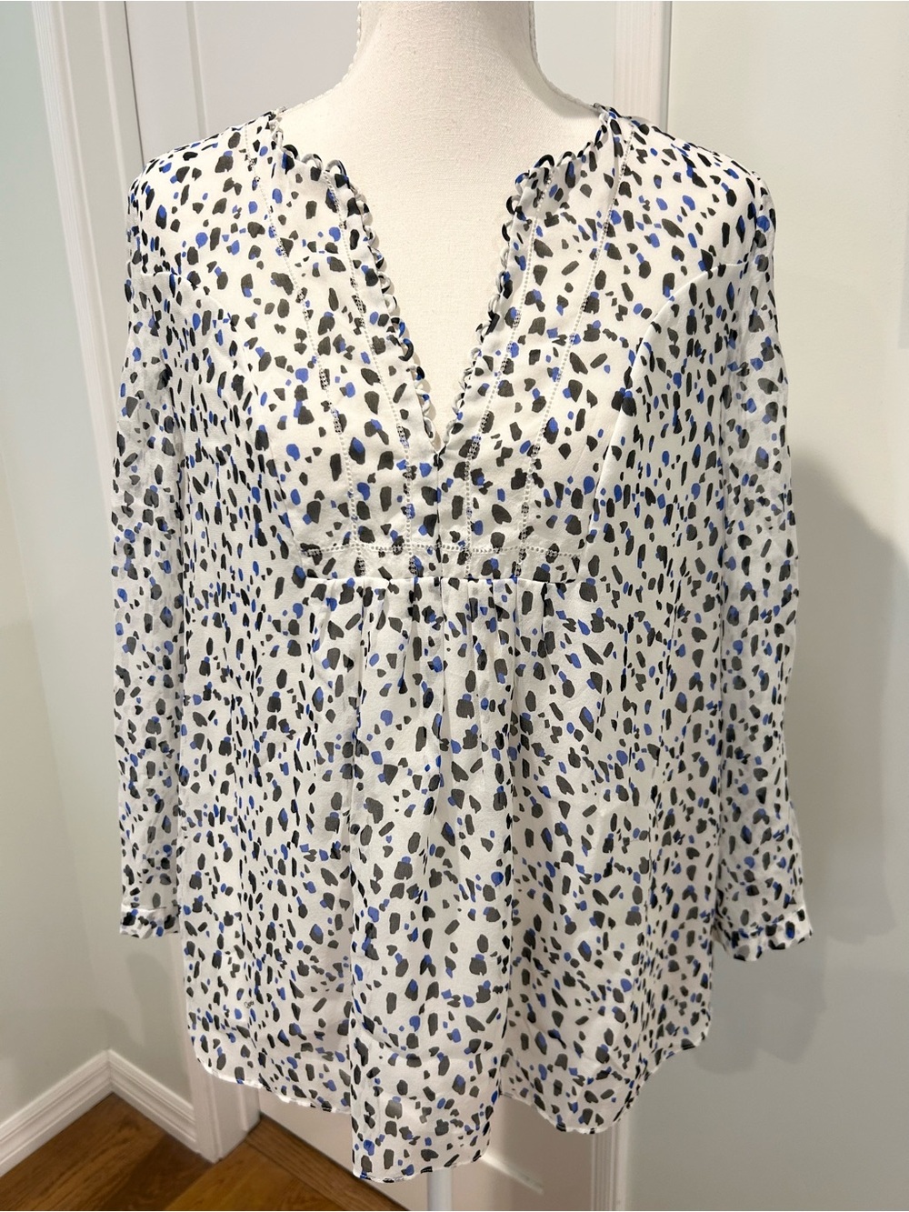 Diane Von Furstenberg V-Neck Silk Tunic